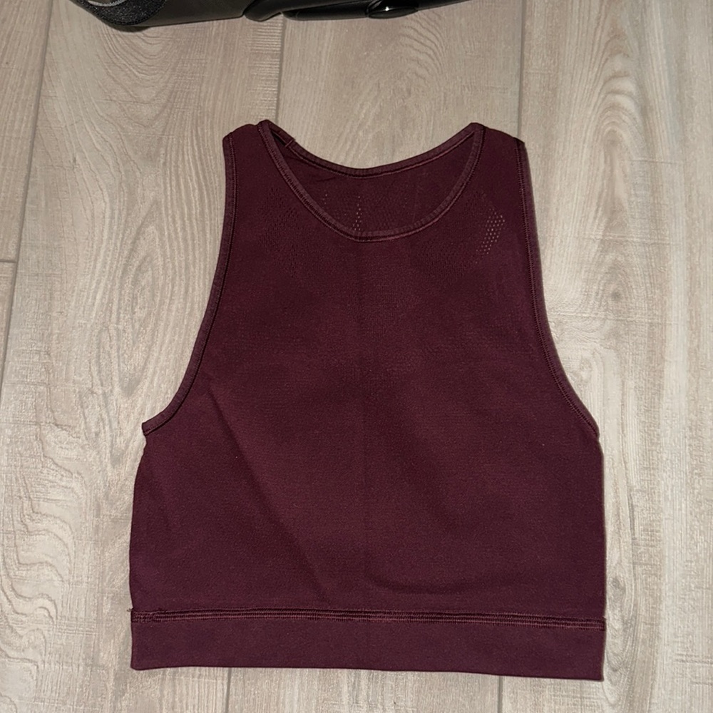 Lululemon cropped crop top size 6